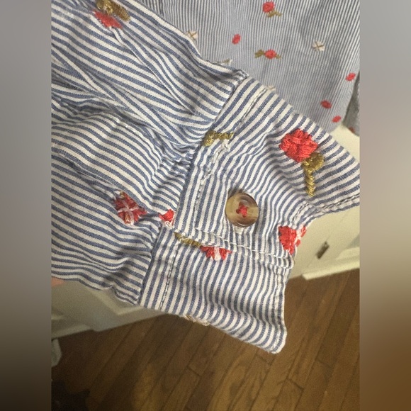 Maeve (Anthropologie) Embroidered Buttondown – Size 4 | Blue & White Stripe - Picture 5 of 12